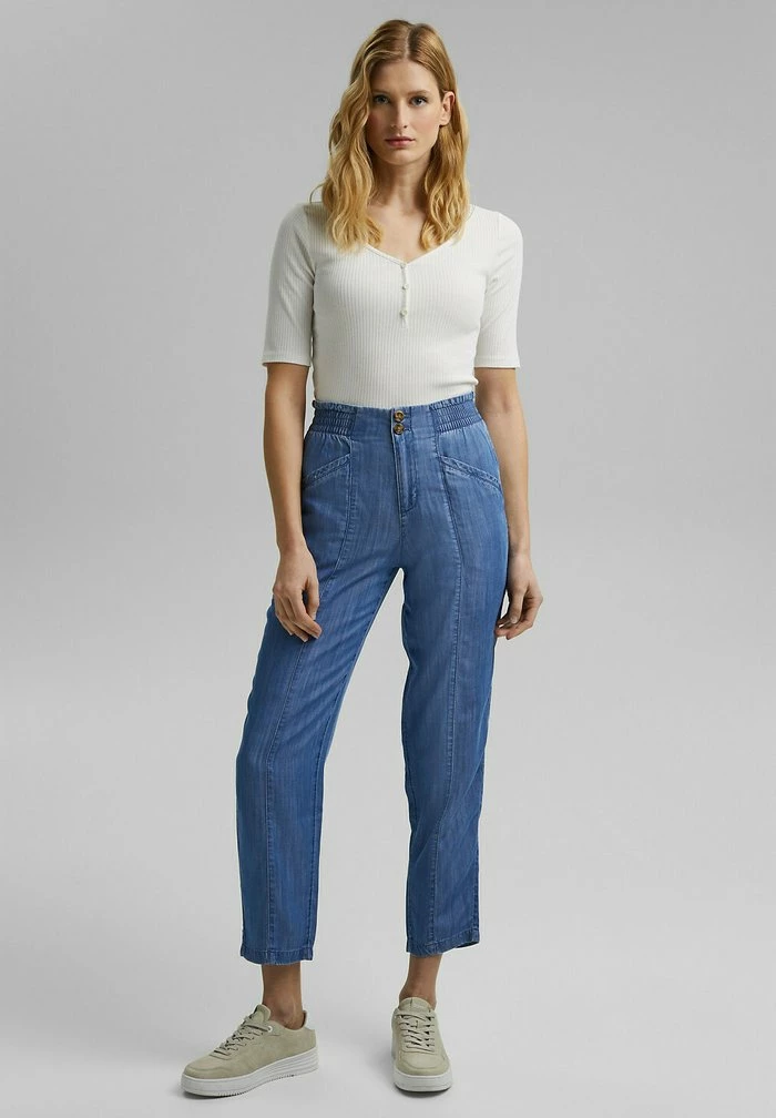 Esprit Relaxed Fit Jeans - Blue Medium Washed - Image 2