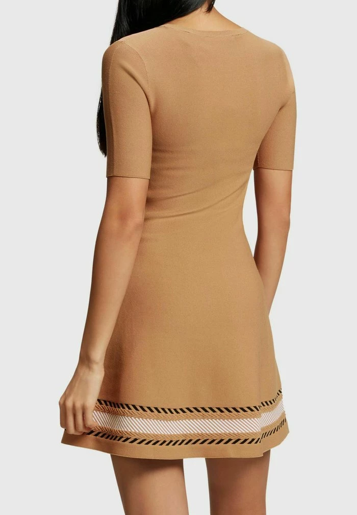 Esprit NAHTLOSES MIT HERRINGBONE- - Jumper Dress - Camel - Image 2