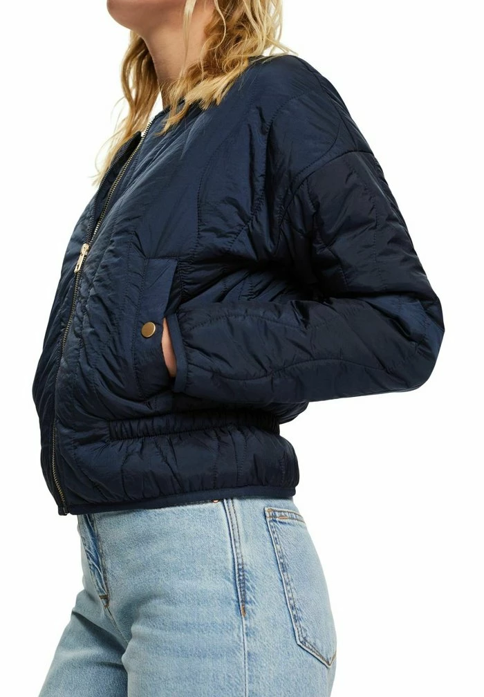 Esprit MIT DEKORATIVER STEPPUNG - Light Jacket - Navy - Image 10