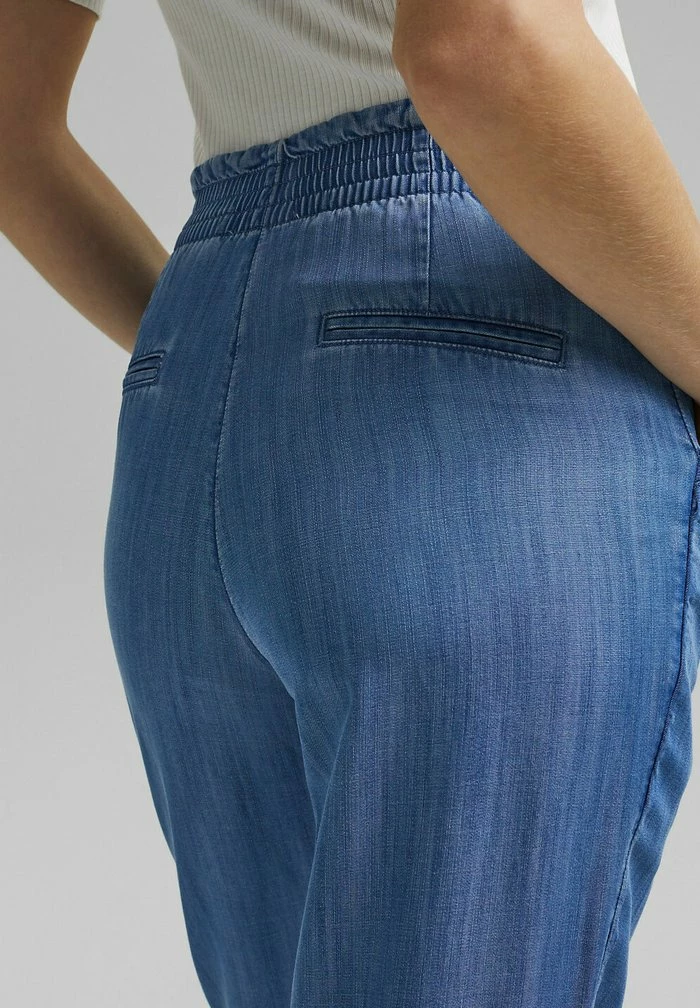 Esprit Relaxed Fit Jeans - Blue Medium Washed - Image 5