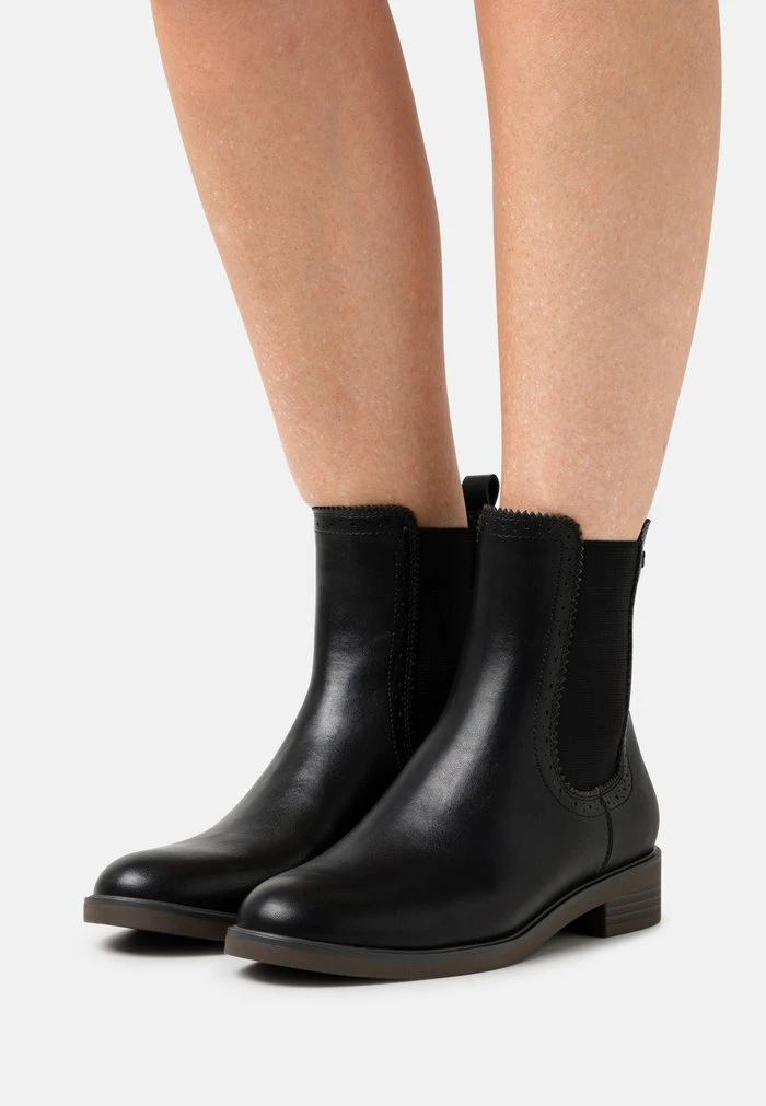 Esprit BOOTI - Classic Ankle Boots - Black