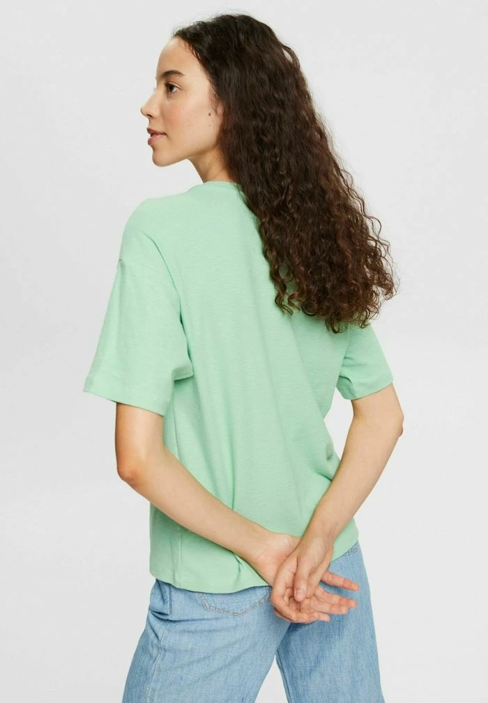 Esprit Basic T-shirt - Pastel Green - Image 3