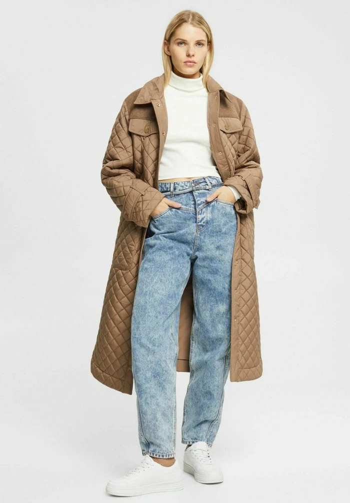 Esprit Relaxed Fit Jeans - Blue Dark Washed - Image 2