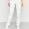 Esprit Chinos - White