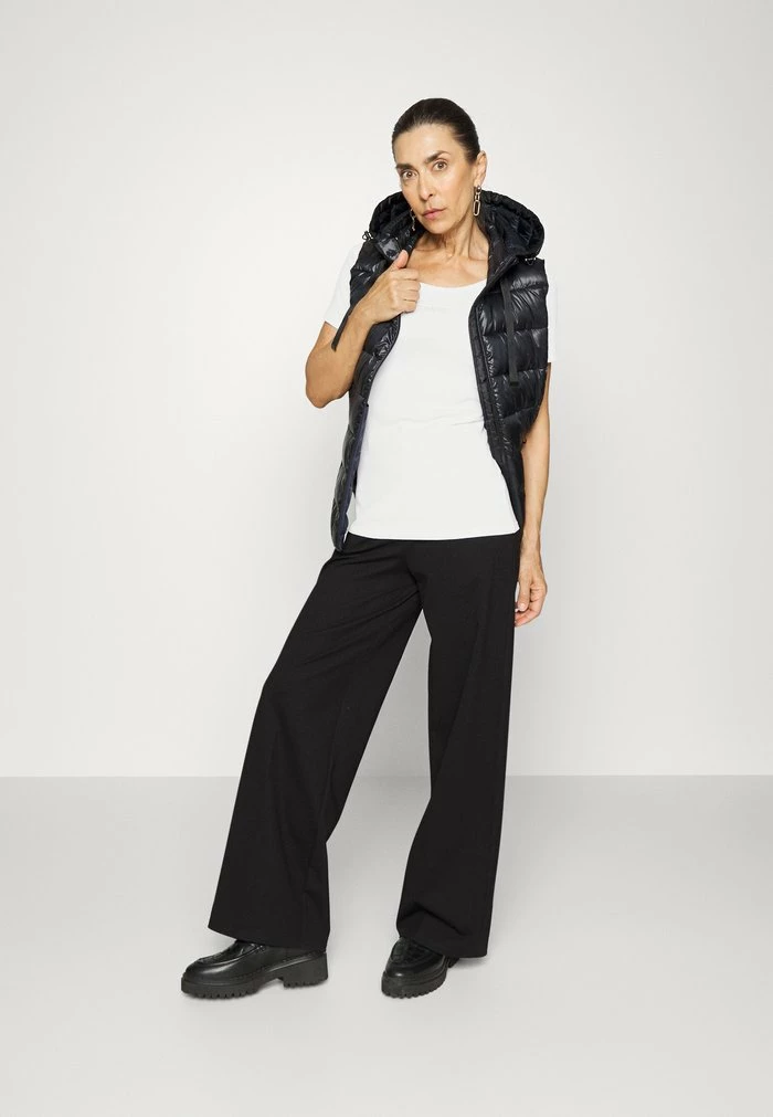 Esprit Basic T-shirt - White - Image 2