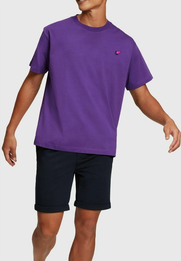 Esprit YAGI ARCHIVE MIT LOGO UND RUNDHALSAUSSCHNITT - Basic T-shirt - Dark Purple