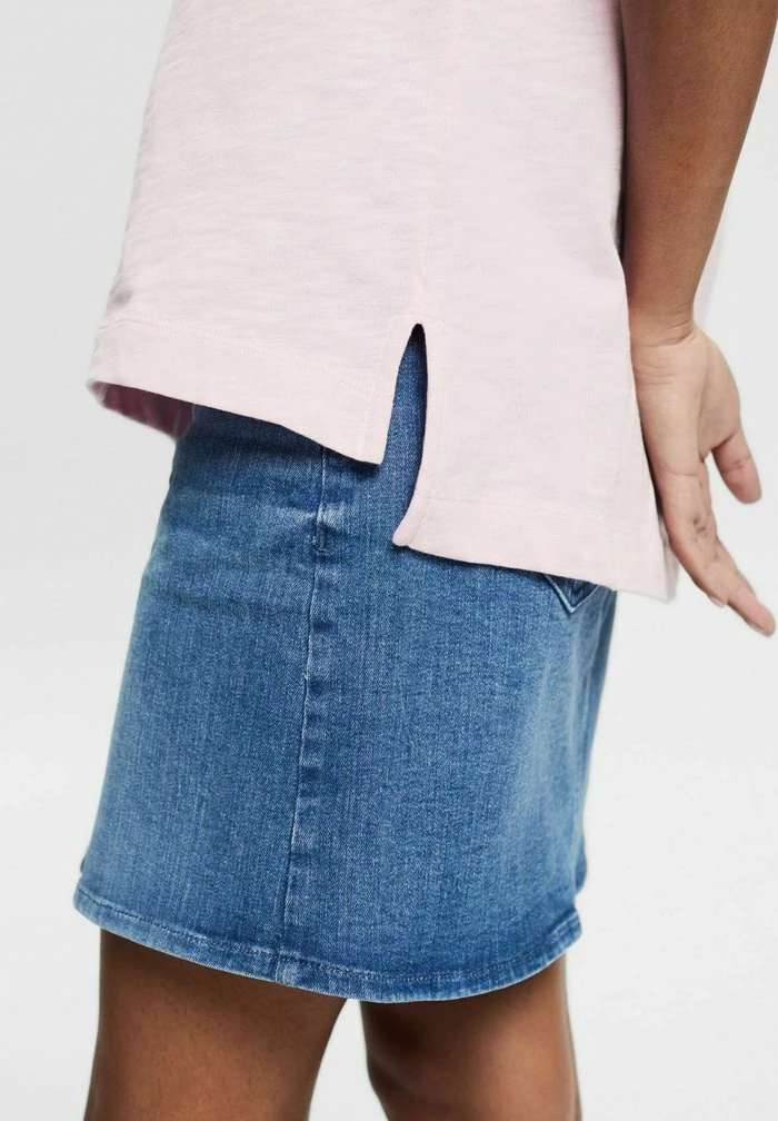 Esprit Basic T-shirt - Light Pink - Image 4