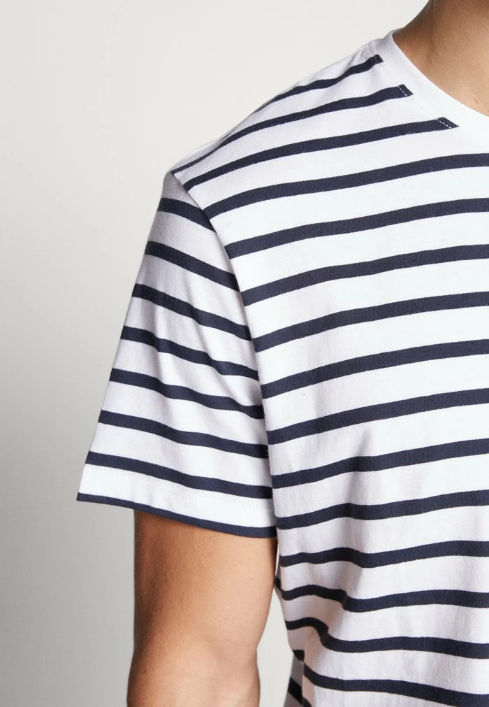 Esprit Print T-shirt - White - Image 6