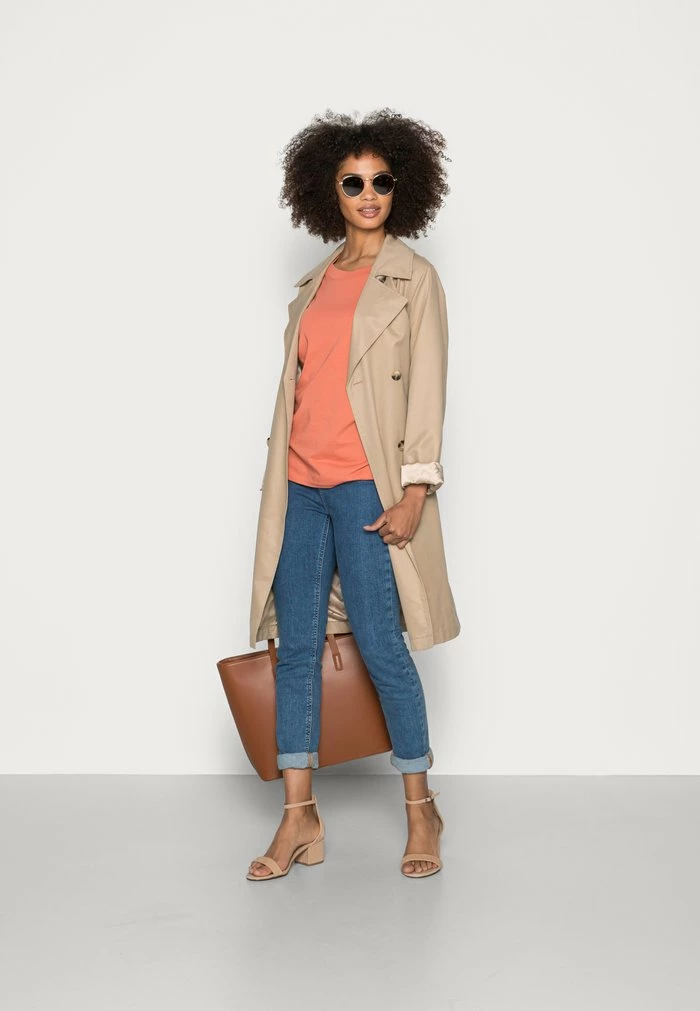 Esprit HIGH - Basic T-shirt - Blush - Image 2