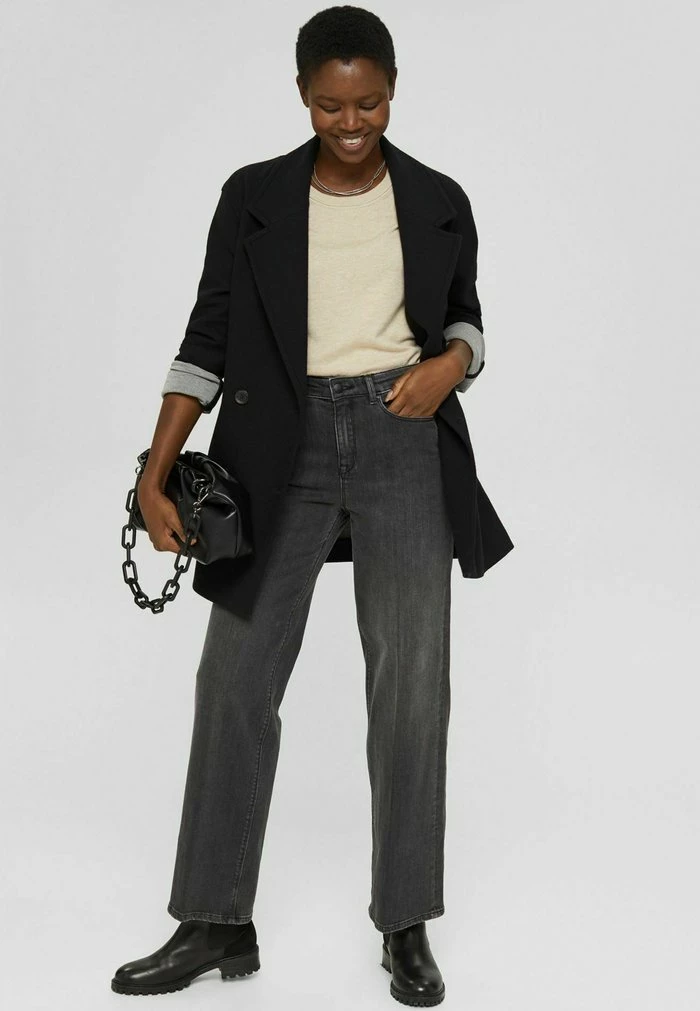 Esprit Basic T-shirt - Sand - Image 2