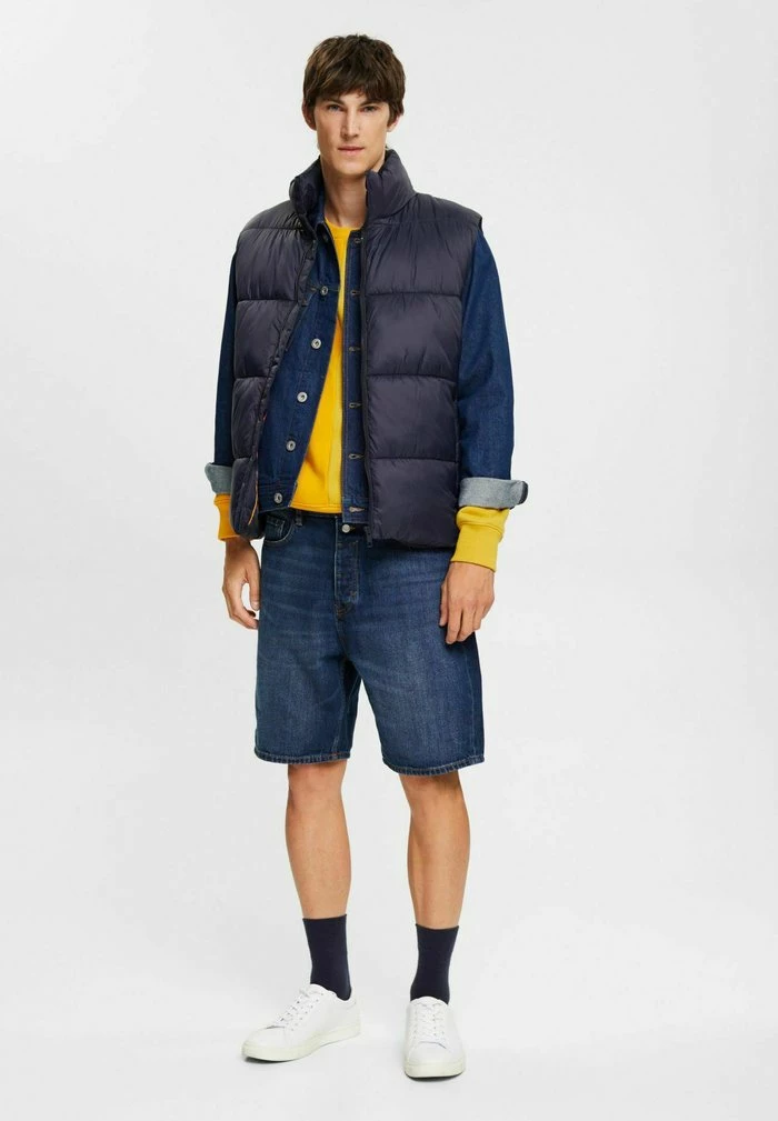 Esprit LOOSE FIT - Denim Shorts - Blue Dark Washed - Image 2