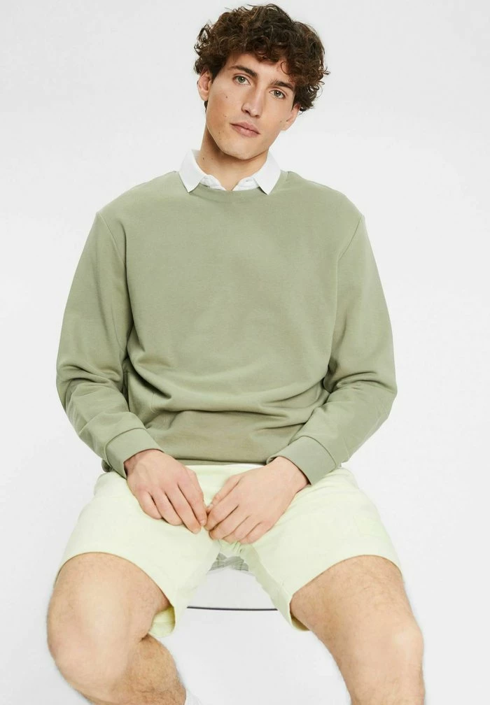 Esprit MIT LOGO PATCH - Shorts - Light Green - Image 6