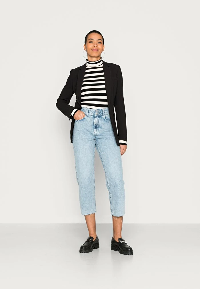 Esprit WOMEN DAD FIT - Straight Leg Jeans - Blue Light Wash - Image 2