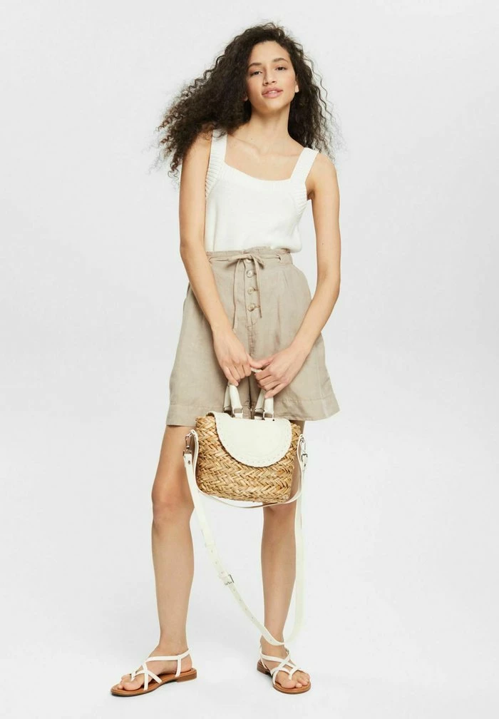 Esprit Shorts - Light Taupe - Image 2