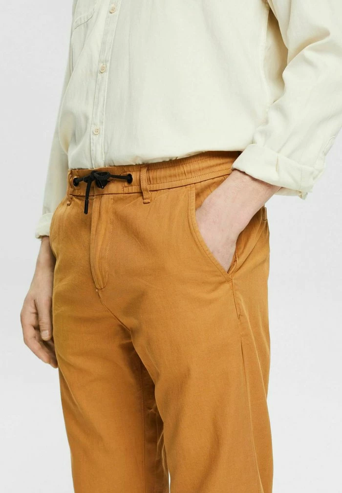 Esprit MIT KORDELZUGBUND - Trousers - Toffee - Image 4
