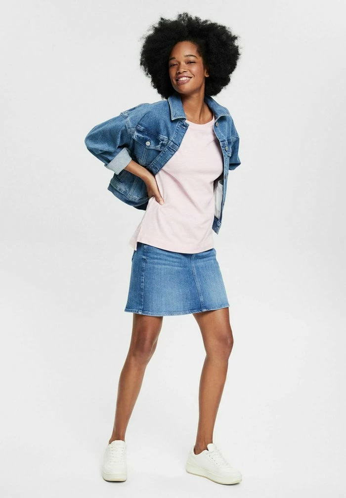 Esprit Basic T-shirt - Light Pink - Image 2