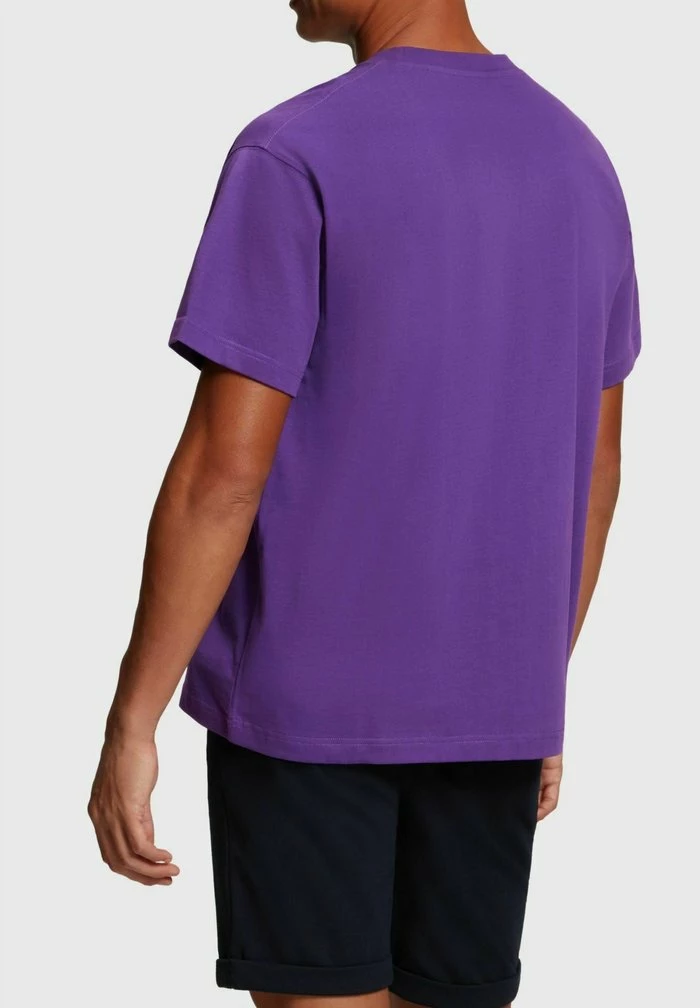 Esprit YAGI ARCHIVE MIT LOGO UND RUNDHALSAUSSCHNITT - Basic T-shirt - Dark Purple - Image 2