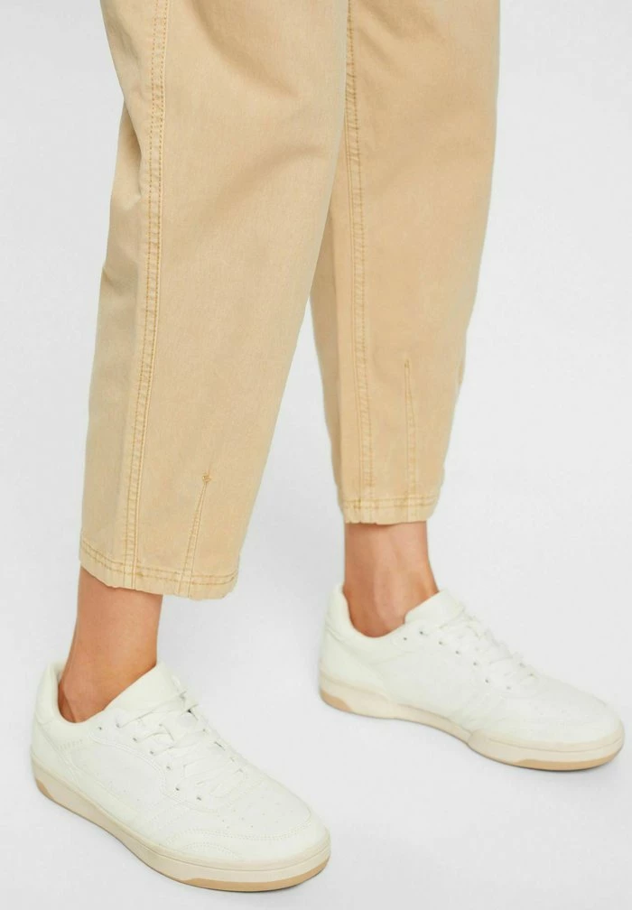Esprit SUS CRG BANANA - Relaxed Fit Jeans - Cream Beige - Image 6