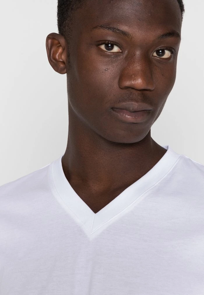 Esprit Basic T-shirt - White - Image 5