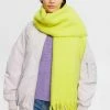 Esprit Fluffy - Scarf - Bright Yellow