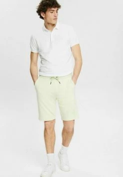 Esprit MIT LOGO PATCH - Shorts - Light Green