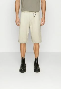 Esprit CORE - Shorts - Light Beige