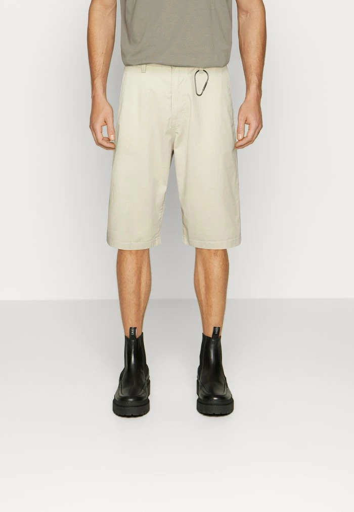 Esprit CORE - Shorts - Light Beige