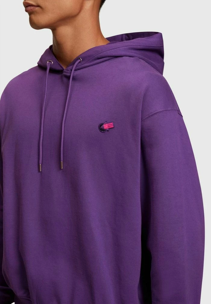 Esprit YAGI ARCHIVE MIT LOGO AUF DER BRUST - Hoodie - Dark Purple - Image 3