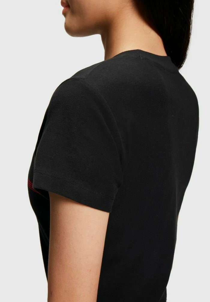 Esprit CROPPED - Print T-shirt - Black - Image 5