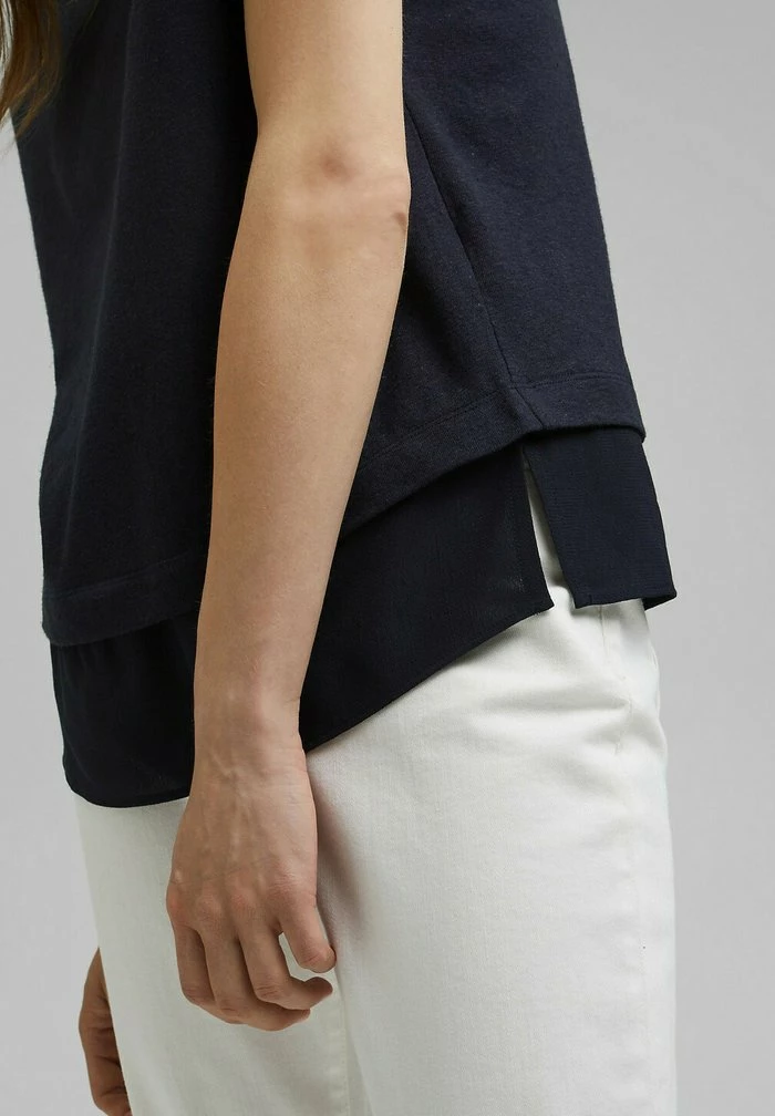 Esprit Basic T-shirt - Navy - Image 6
