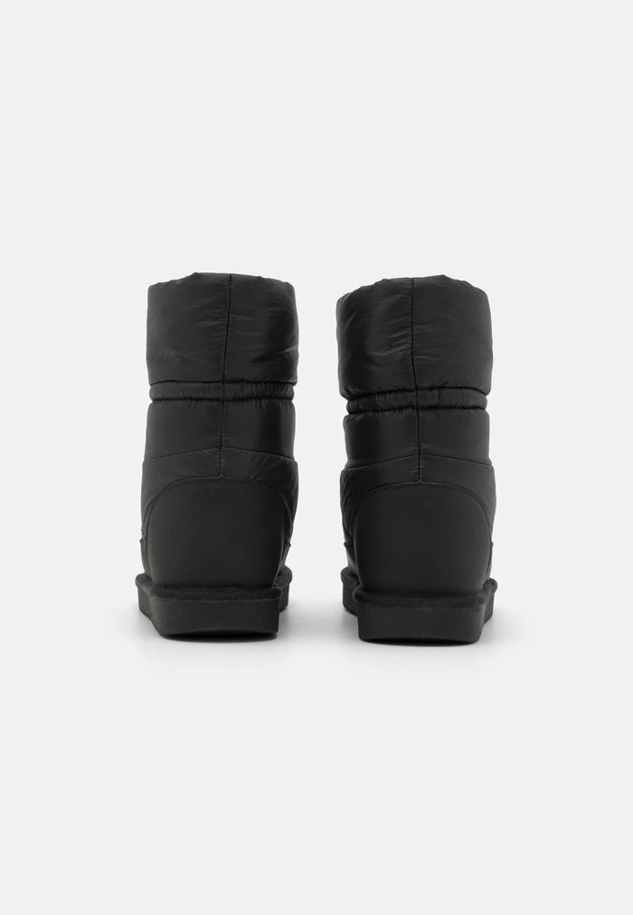 Esprit Winter Boots - Black - Image 4