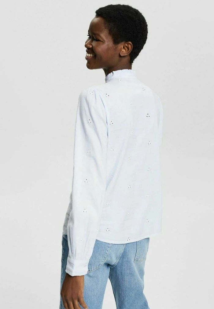 Esprit MIT LOCHSTICKMUSTER - Button-down Blouse - Light Blue - Image 3