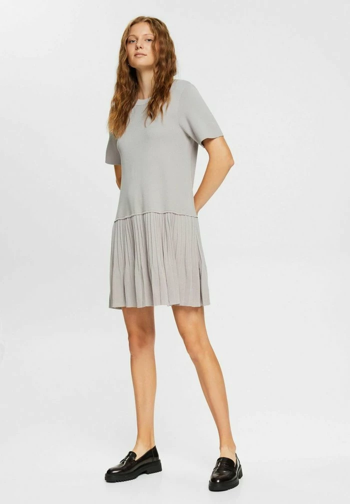 Esprit FLAT - Jumper Dress - Medium Grey