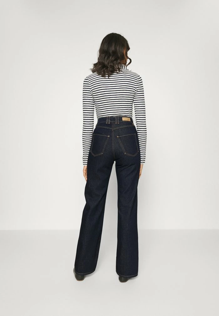 Esprit Straight Leg Jeans - Blue Rinse - Image 3