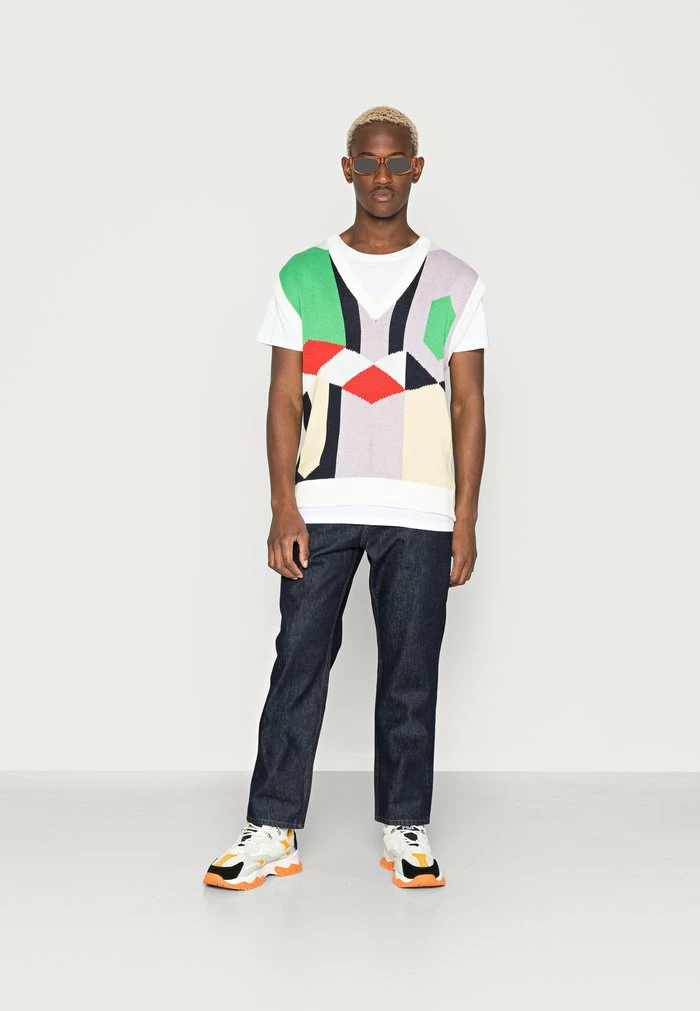Esprit VEST - Print T-shirt - Off White - Image 2