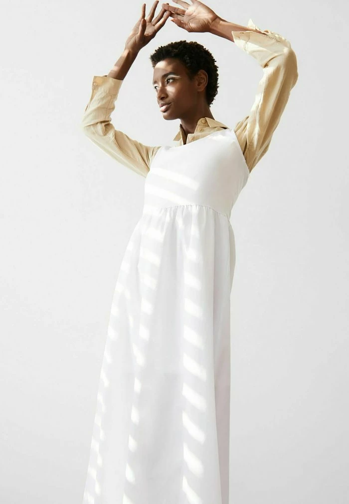 Esprit MATERIAL MIX IN LÄNGE - Maxi Dress - White - Image 5