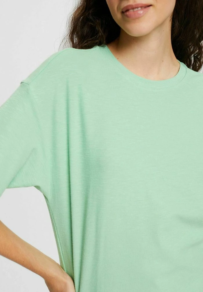 Esprit Basic T-shirt - Pastel Green - Image 4